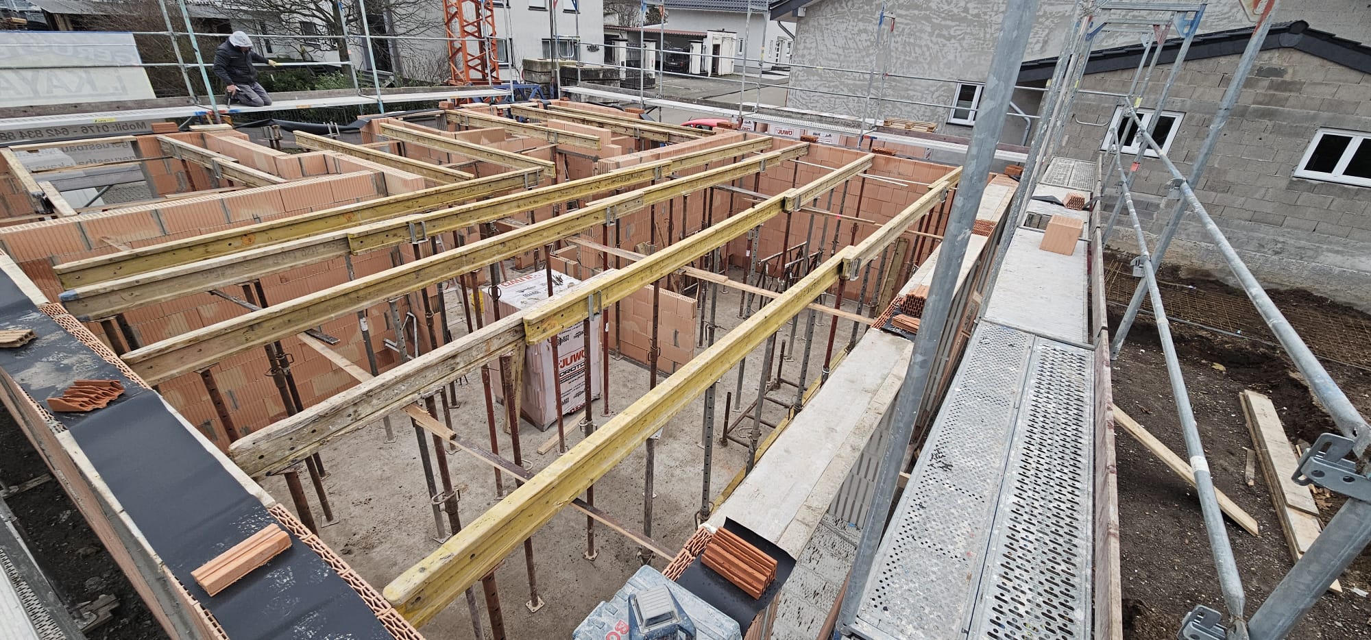 WhatsApp Image 2024-12-13 at 13.04.04