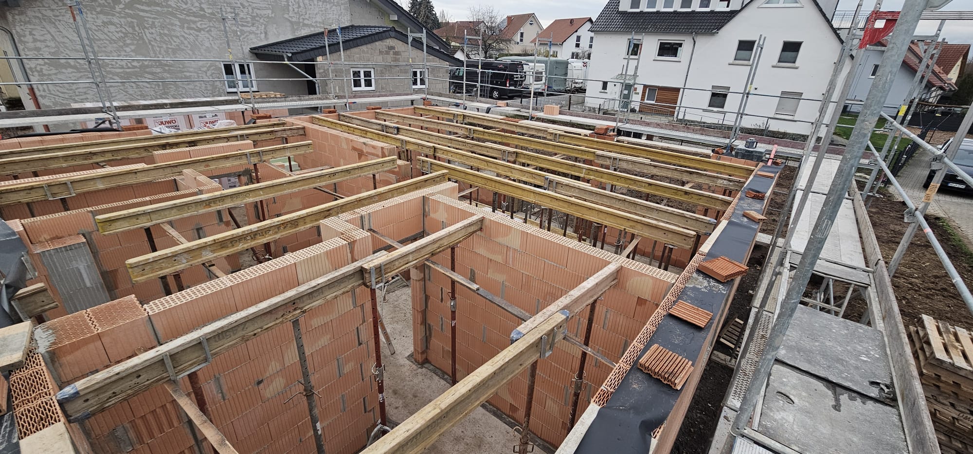 WhatsApp Image 2024-12-13 at 13.04.19 (1)